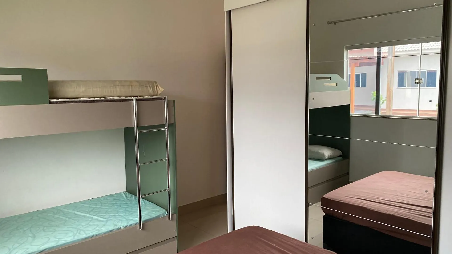 Casa Com Piscina E Duas Suites Perto Do Parque Lagoa Quente カルダス・ノバス
